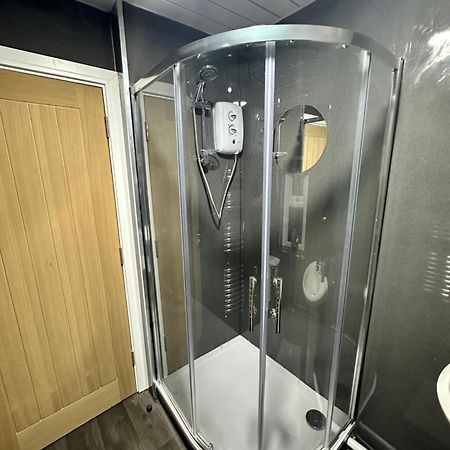 Champs Place 카디프 외부 사진